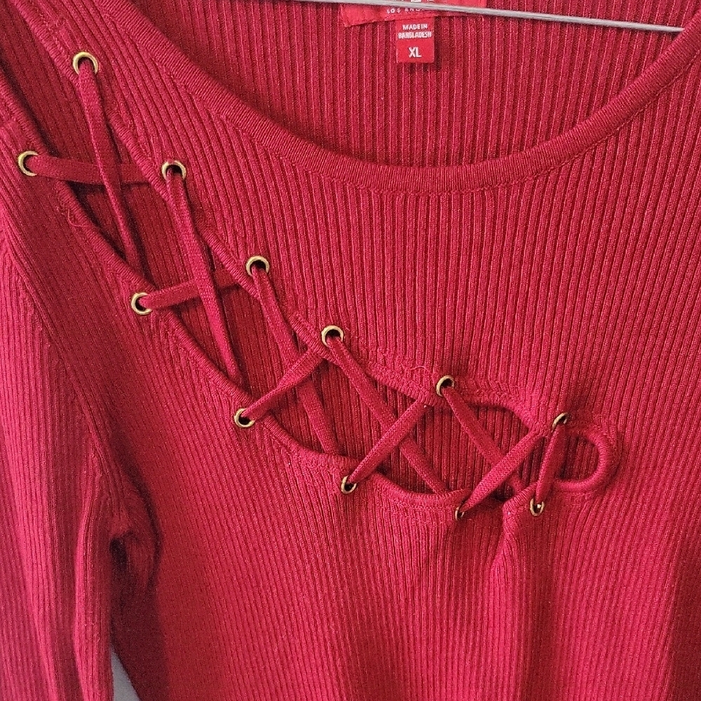 Guess Red Lace-Up Women's Top - Picture 2 of 3